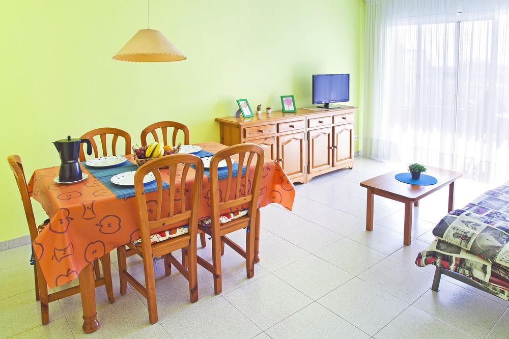 Rvhotels Apartamentos Ses Illes Blanes Dış mekan fotoğraf